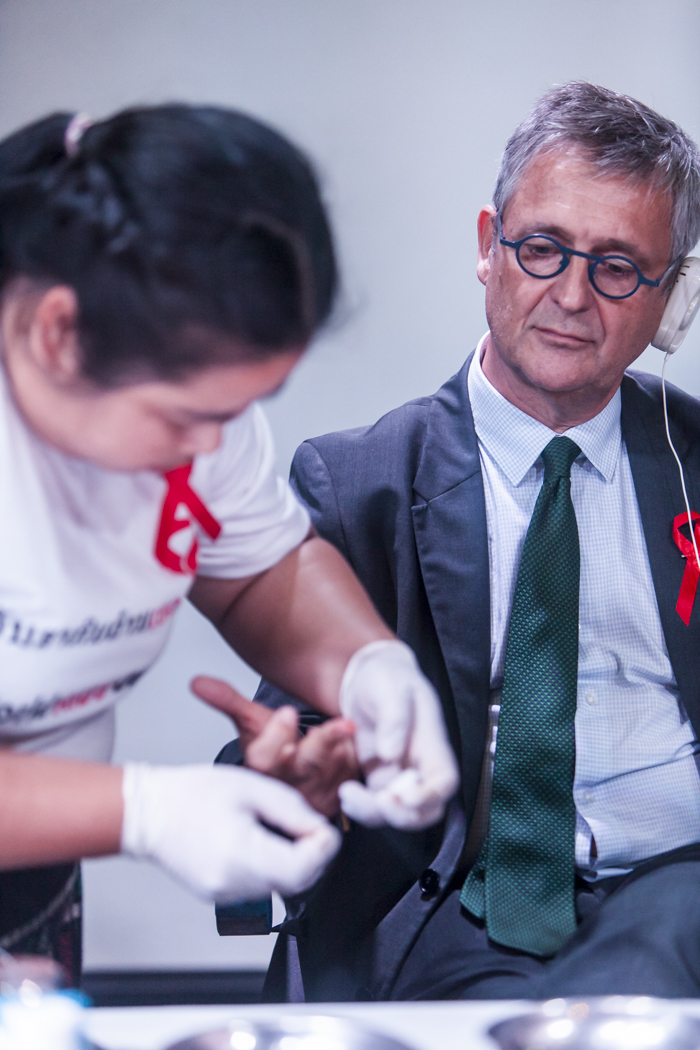 World Aids Day 2017- SE ambassadeur de l Union Europeenne au Laos Leo Faber