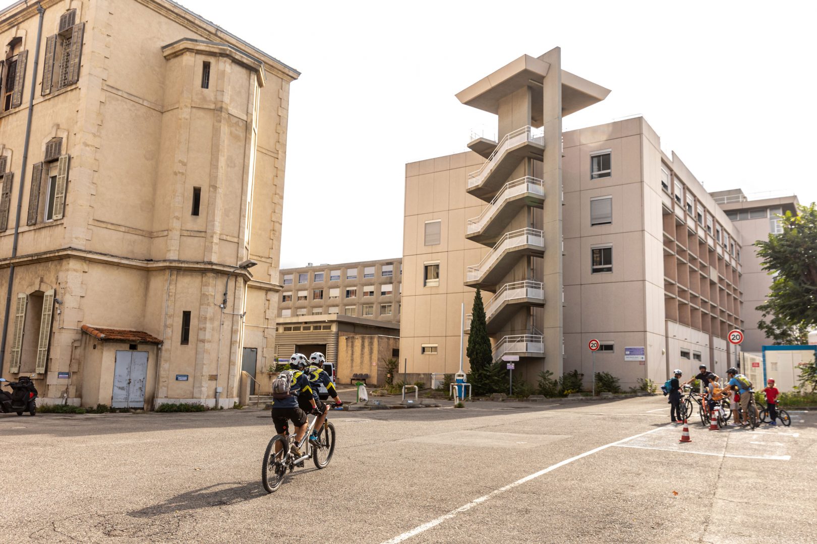 Velotour-hopital-sainte-marguerite.web-EN