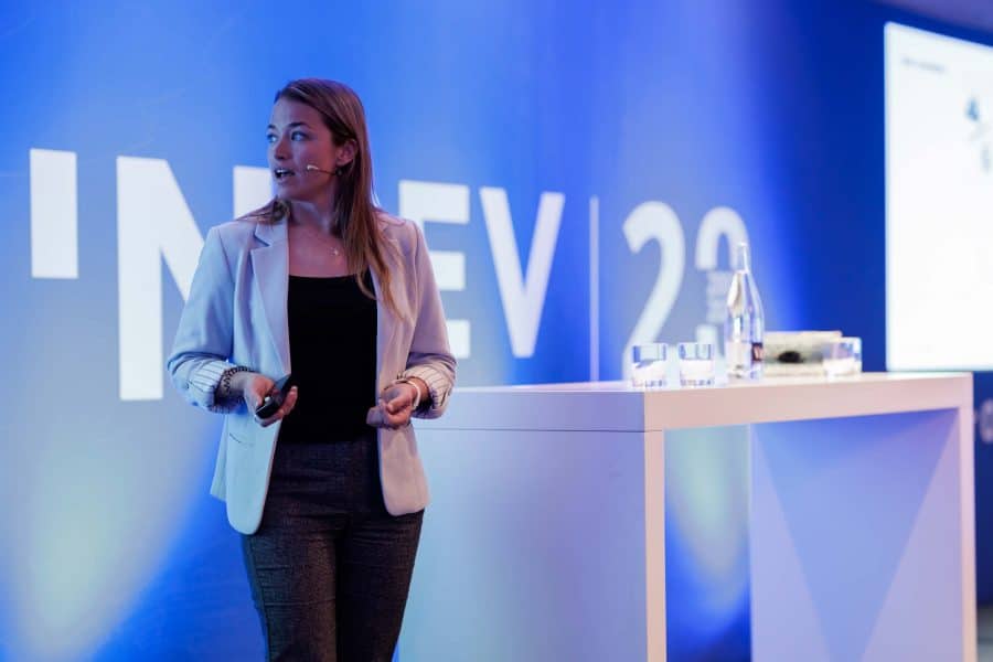 conferenciere_INREV_barcelona FR