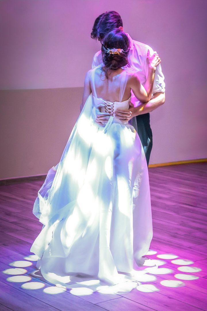 Mariage-Claire-et-Yann-dense-des-maries FR